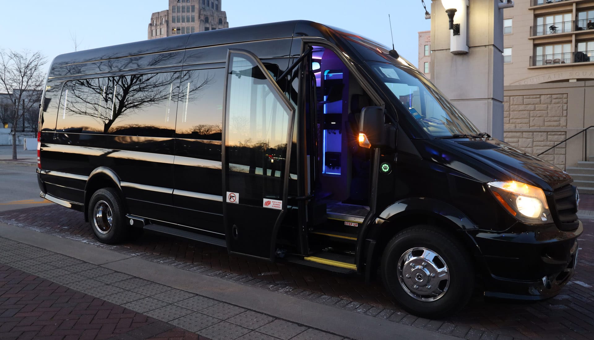 limo-1