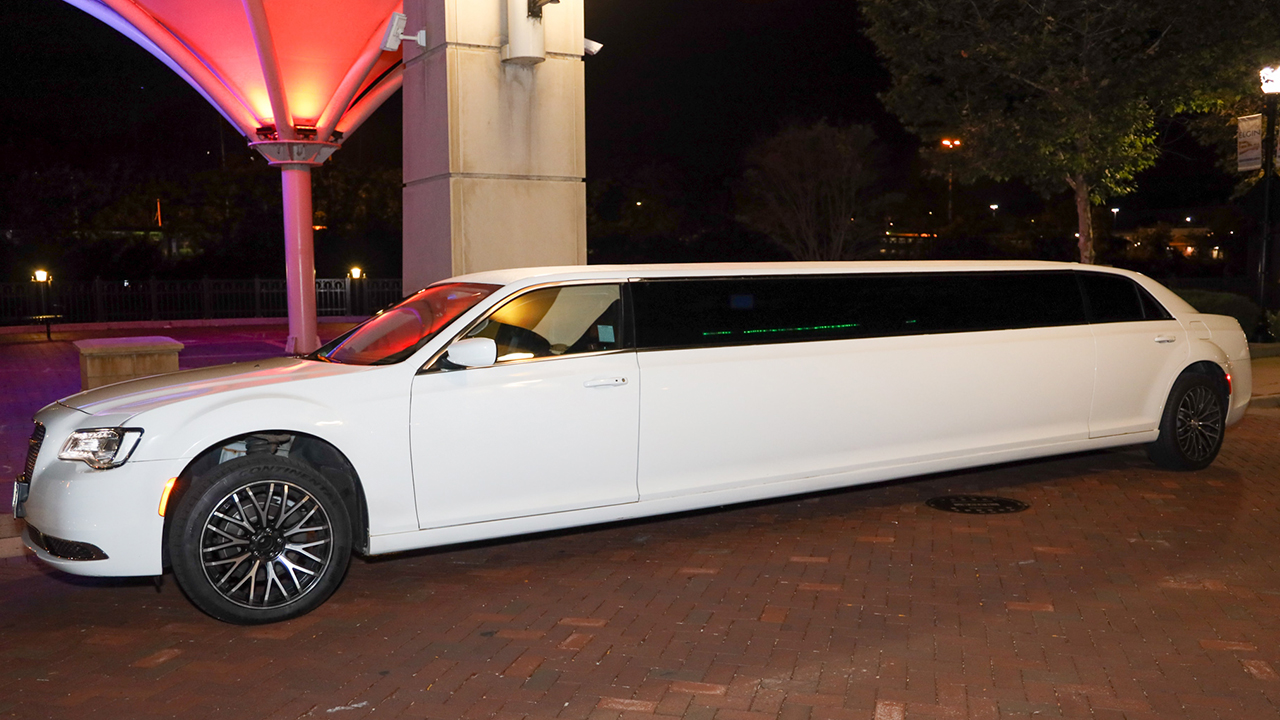 CHRYSLER 300