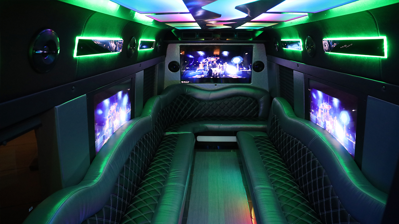 WHITE LIMO
